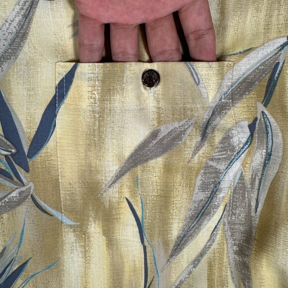 Tori Richard Hawaiian Shirt Men L Tropical Short Sleeve Single Pocket Made in US - Picture 2 of 9
